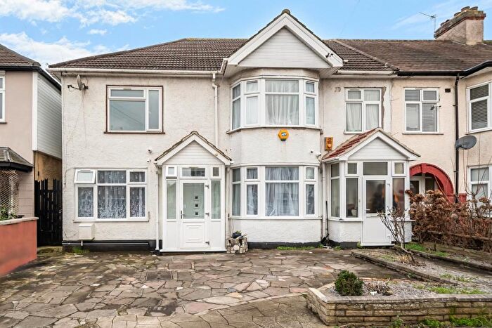 1 Bedroom End Terrace House To Rent In Milton Avenue, Kingsbury, NW9