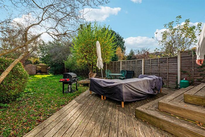 5 Bedroom Semi Detached House To Rent In Chesterfield Road, Chiswick, London, W4