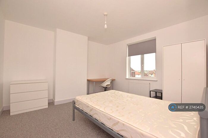 4 Bedroom Semi Detached House To Rent In Northville Road, Bristol, BS7