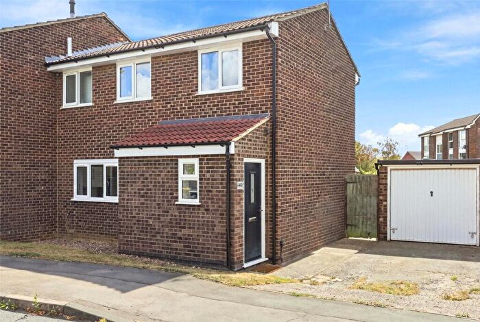 3 Bedroom Semi-Detached House For Sale In Petunia Crescent, Chelmsford, Essex, CM1