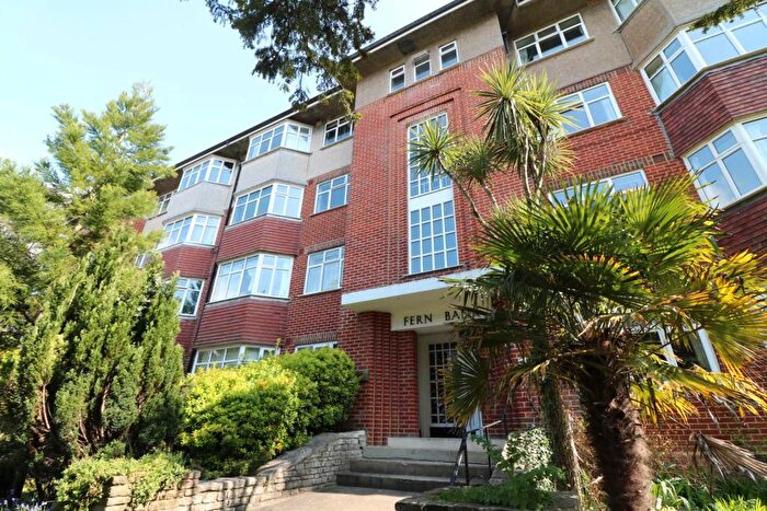 2 Bedroom Flat To Rent In St. Stephens Road, Bournemouth, BH2