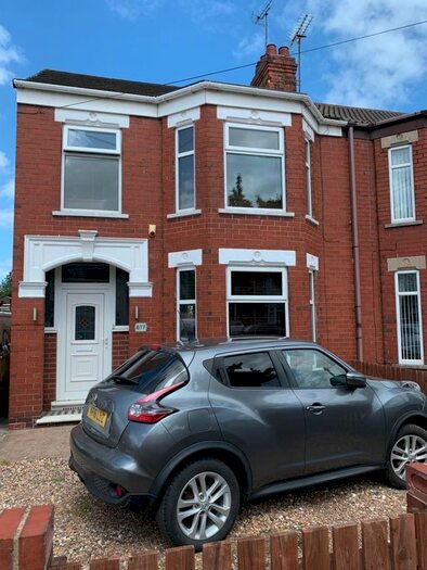 3 Bedroom Semi-Detached House To Rent In James Reckitt Avenue, Hull, Yorkshire, HU8