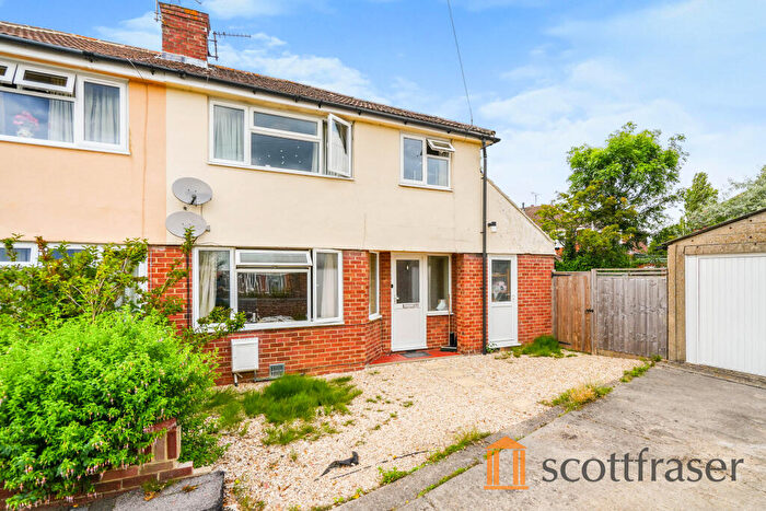 3 Bedroom House To Rent In Broughton Close, Marston, Oxford, OX3