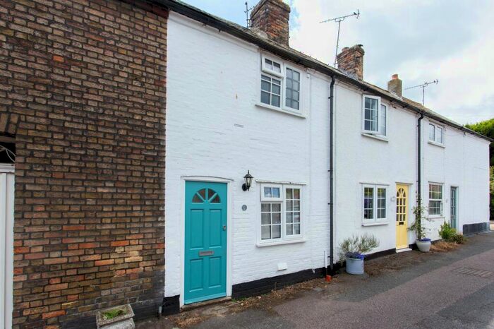 2 Bedroom Terraced House For Sale In Union Road, Bridge, CT4