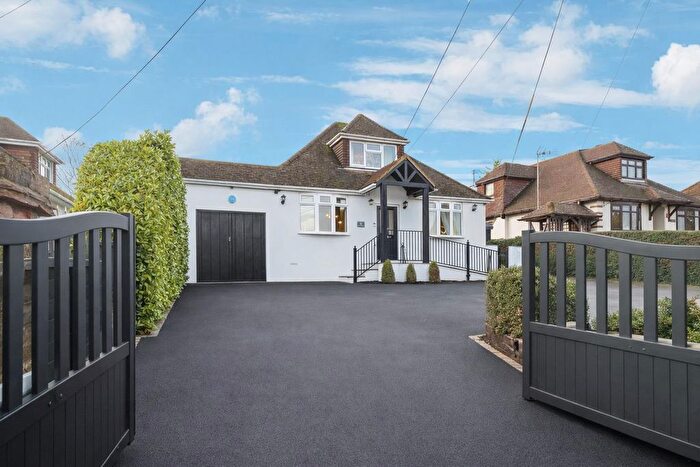 5 Bedroom Detached Bungalow For Sale In Leighton Road, Edlesborough, Buckinghamshire, LU6