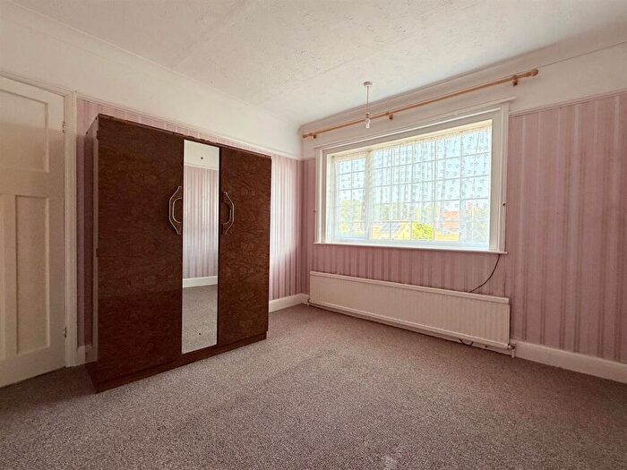 3 Bedroom Terraced House For Sale In Jellicoe Road, Great Yarmouth, NR30