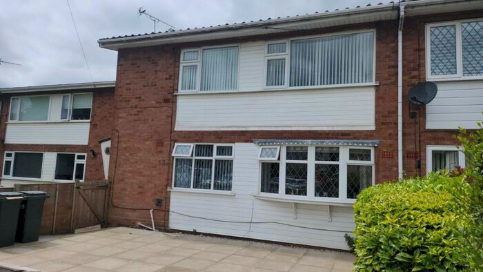 2 Bedroom Maisonette To Rent In Aldermans Green, CV2