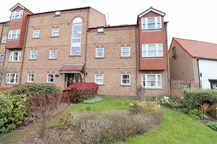 2 Bedroom Flat For Sale In Betterton Court, Pocklington, YO42