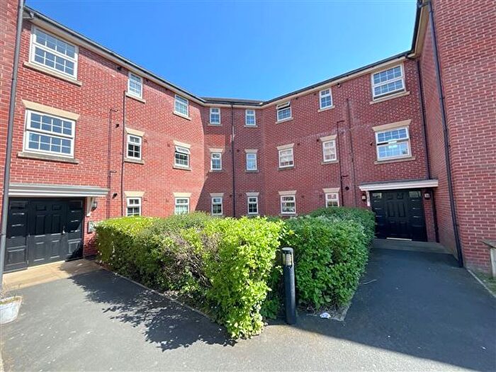 2 Bedroom Flat For Sale In Carlton Gate Drive, Kiveton Park, Sheffield, Rotherham, S26