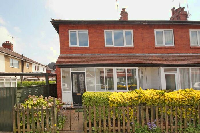 3 Bedroom End Of Terrace House To Rent In Roseville Avenue, Harrogate, HG1