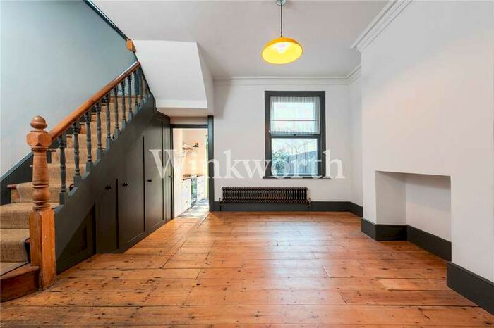 2 Bedroom End Of Terrace House To Rent In Seaford Road, London, N15