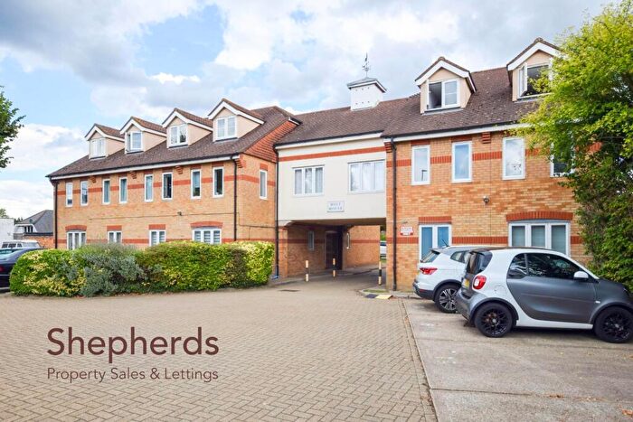 1 Bedroom Flat For Sale In Flamstead End Road, West Cheshunt, EN8