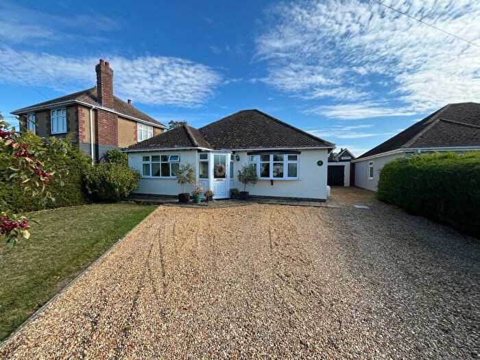 3 Bedroom Detached Bungalow For Sale In Wood Street, Doddington, PE15