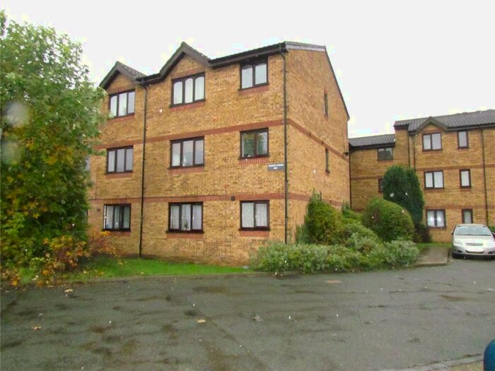 1 Bedroom Apartment To Rent In Overton Drive, Chadwell Heath, Romford, Essex, RM6