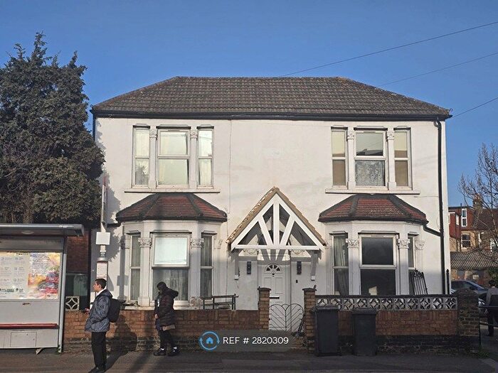 6 Bedroom Detached House To Rent In Shernhall St, London, E17