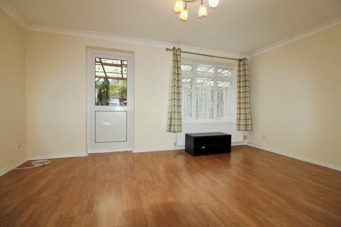 3 Bedroom Terraced House To Rent In Hanselin Close, Stanmore, Middlesex, HA7