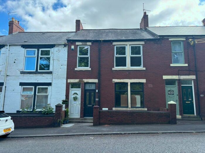 2 Bedroom Flat To Rent In Emmerson Terrace, Columbia, Washington, NE38