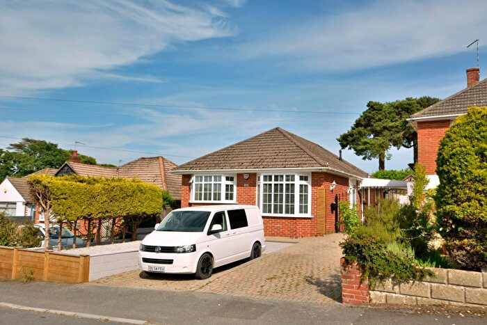 2 Bedroom Detached Bungalow For Sale In Hull Crescent, Bearwood, Bournemouth, BH11