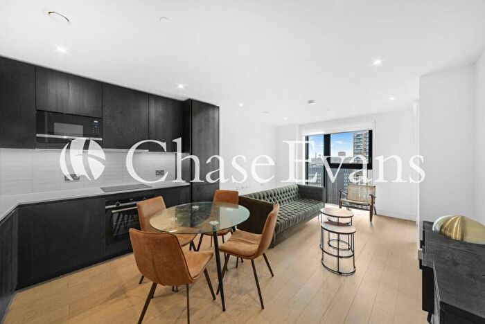 1 Bedroom Flat To Rent In Hawksbury Heights, Park & Sayer, Hewson Way, Elephant And Castle, London, SE17