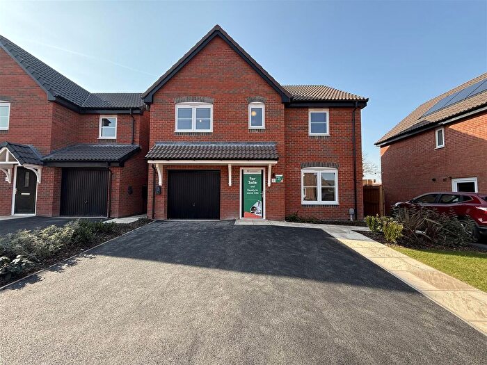 4 Bedroom Detached House For Sale In Windmill Way, Shepshed, Shepshed, LE12
