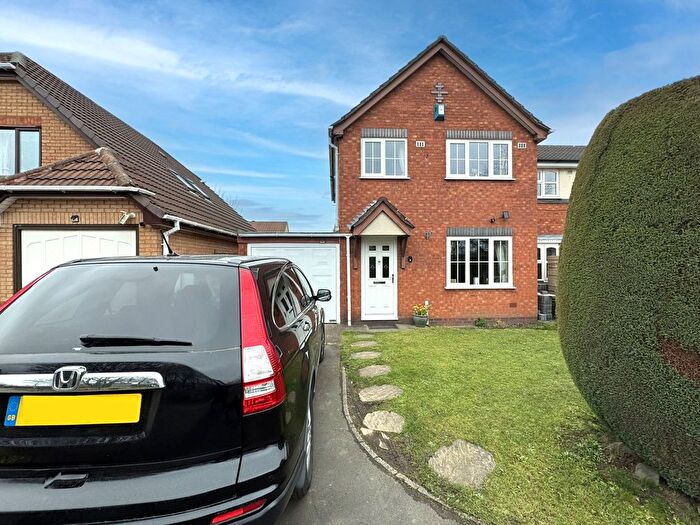3 Bedroom Semi Detached House For Sale In Ashburn Grove, Willenhall, WV13