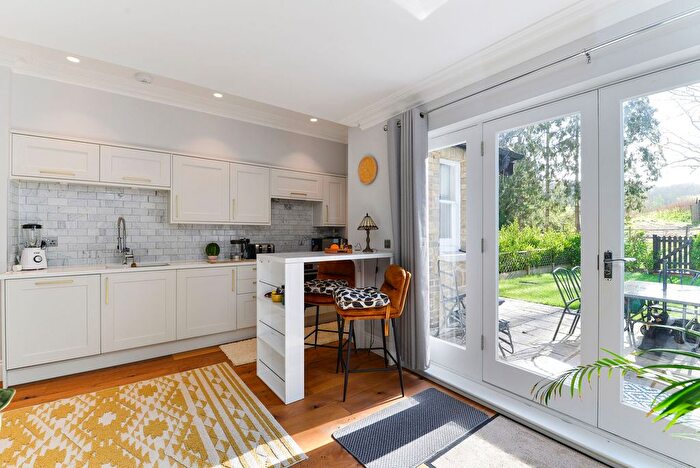 1 Bedroom Flat For Sale In Catteshall Manor, Catteshall Lane, GU7