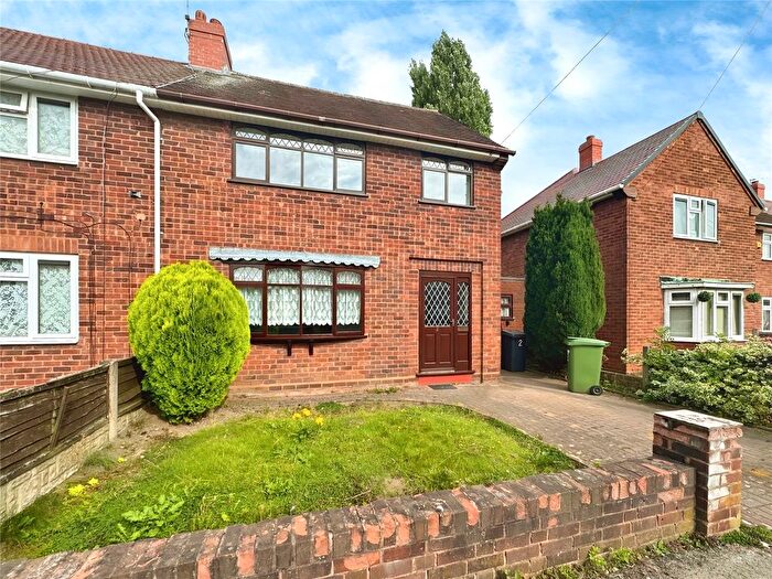 3 Bedroom Semi-Detached House To Rent In Rydal Close, Wolverhampton, West Midlands, WV11