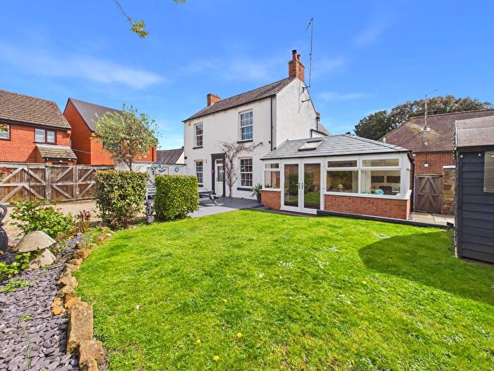 3 Bedroom Detached House For Sale In Browns Yard, Towcester, NN12