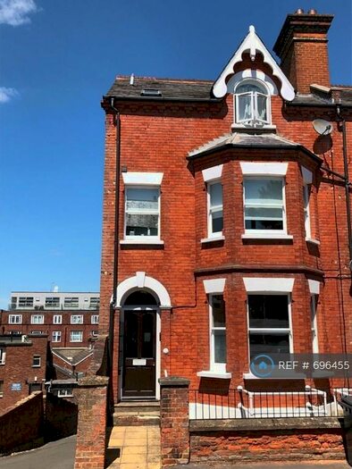 1 Bedroom Flat To Rent In Highbrook House, Guildford, GU1