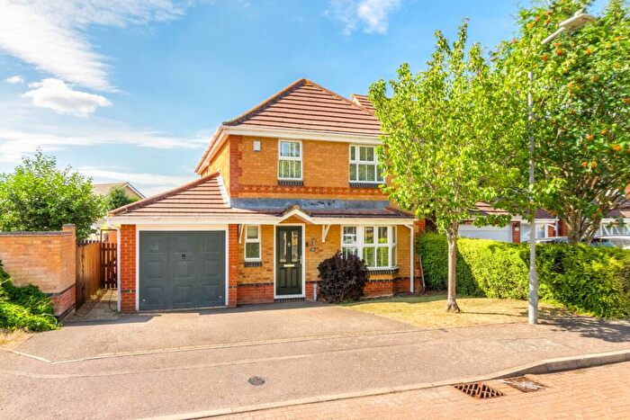 4 Bedroom Detached House For Sale In Leary Crescent, Newport Pagnell, MK16