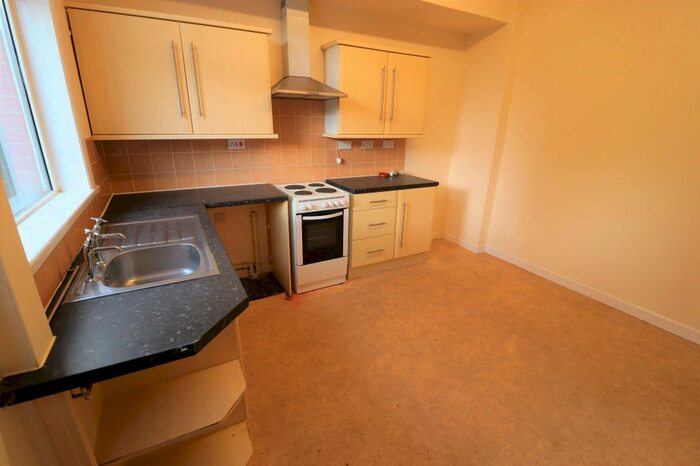2 Bedroom Terraced House To Rent In Queen Victoria Street, Blackburn BB2