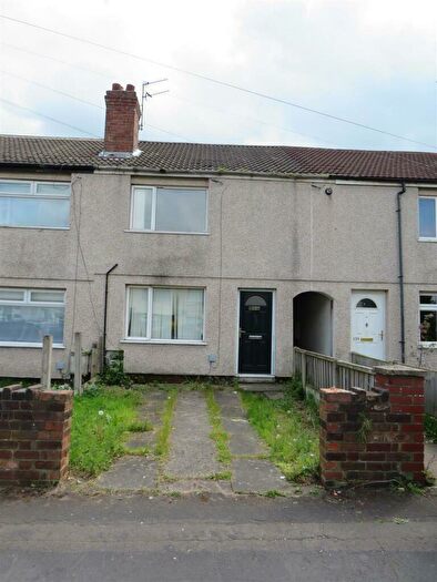2 Bedroom House To Rent In The Crescent, Dunscroft, Doncaster, DN7