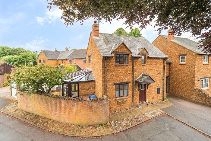 3 Bedroom Semi-Detached House To Rent In Adderbury Court, Adderbury, Banbury, OX17