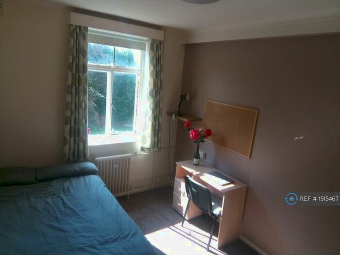 1 Bedroom Flat To Rent In Demesne Road, Manchester, M16