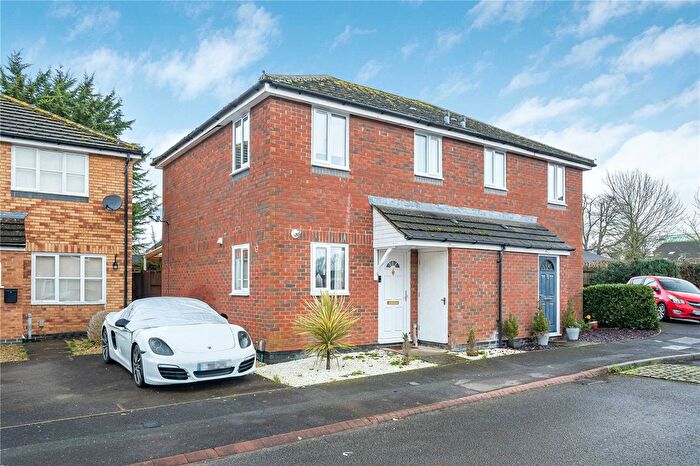 3 Bedroom Semi Detached House For Sale In Lakefield Road, Littlemore, Oxford ., OX4