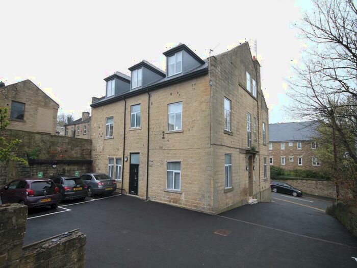 1 Bedroom Apartment To Rent In High Street, Idle, Bradford, BD10