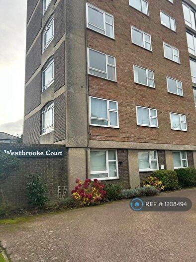 2 Bedroom Flat To Rent In Westbrooke Court, Worthing, BN11