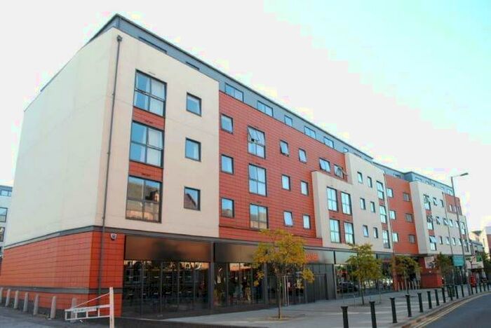 1 Bedroom Flat To Rent In Capitol Square, - Church Street, Epsom, KT17