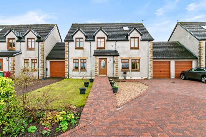 5 Bedroom Detached House For Sale In Hillcrest Square, Shieldhill, FK2