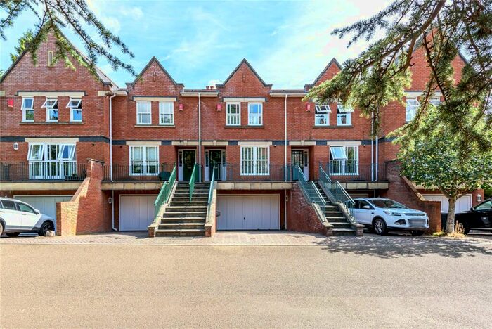 4 Bedroom Terraced House To Rent In Holloway Drive, Virginia Water, GU25
