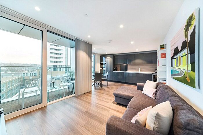 1 Bedroom Flat For Sale In Copperlight Apartments, Buckhold Road, London, SW18