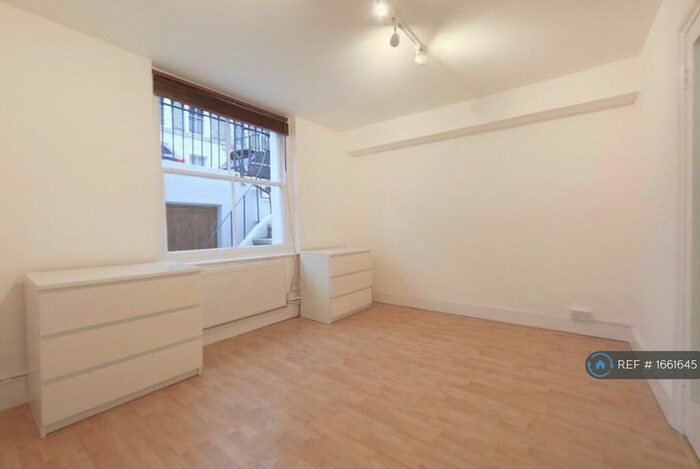 2 Bedroom Flat To Rent In Ifield Road, London, SW10