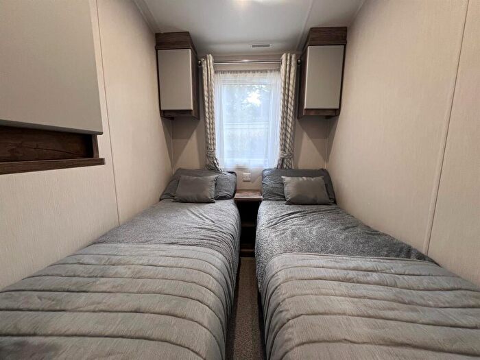 3 Bedroom Park Home For Sale In Sandyballs, Godshill, Fordingbridge, SP6