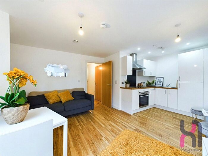 1 Bedroom Flat To Rent In Plaza Boulevard, Liverpool, L8