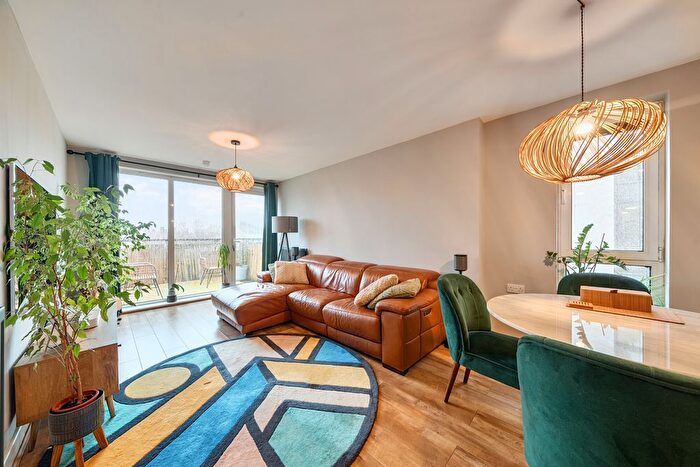 2 Bedroom Flat For Sale In Tarves Way, London, SE10