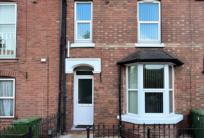 4 Bedroom Terraced House To Rent In Tachbrook Road, CV31