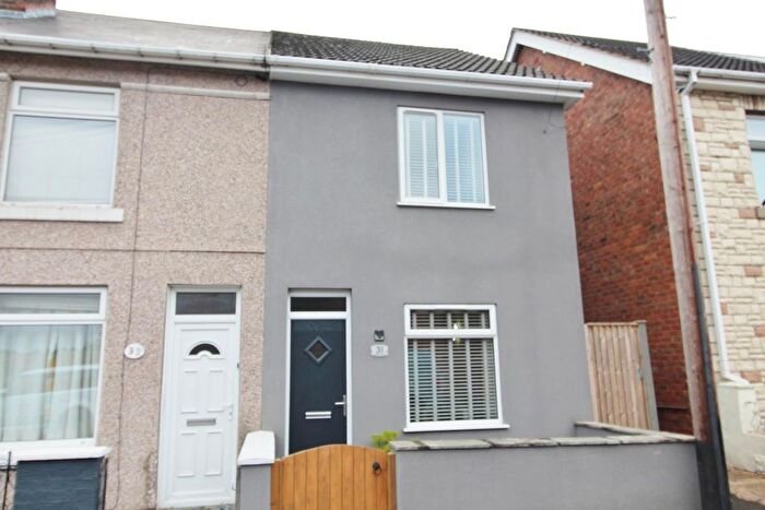 2 Bedroom Semi-Detached House For Sale In North Street, Huthwaite, NG17