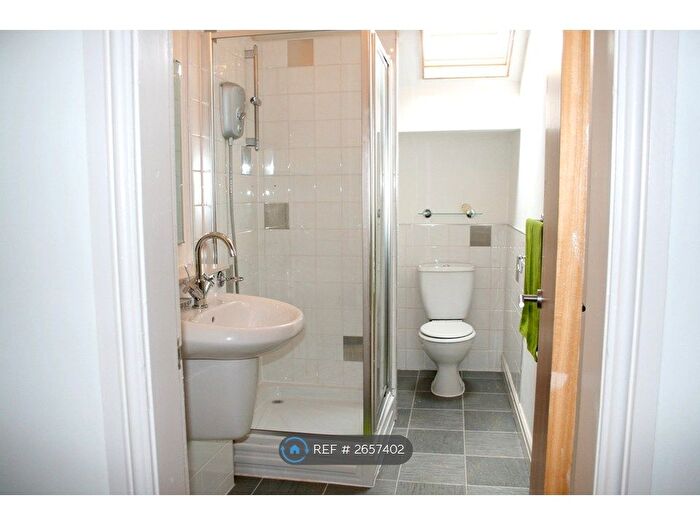 1 Bedroom Flat To Rent In Burton Road, Manchester, M20