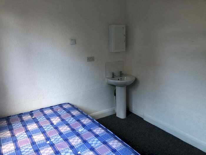 Studio To Rent In Gayton Road, Harrow HA1