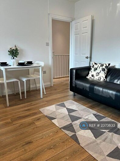 2 Bedroom Maisonette To Rent In Scarsdale Rd, Harrow, HA2